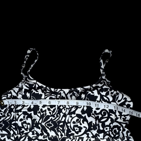 Motherhood Maternity Tankini Top Medium - Picture 3 of 5